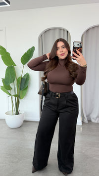 PANTALÓN SASTRERO CINTURÓN PAÑO