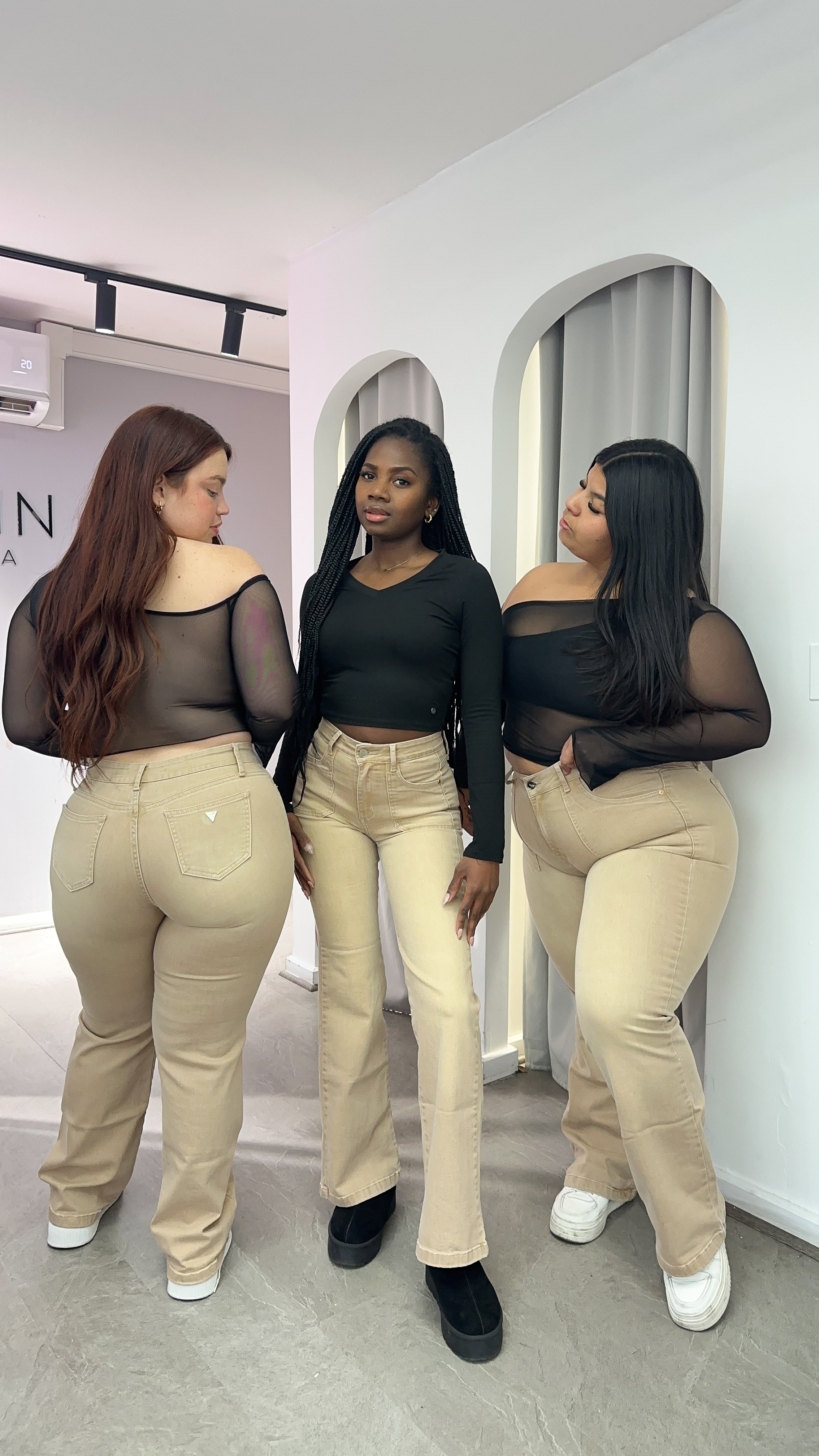 JEANS WIDE LEG BEIGE (PARADISE)