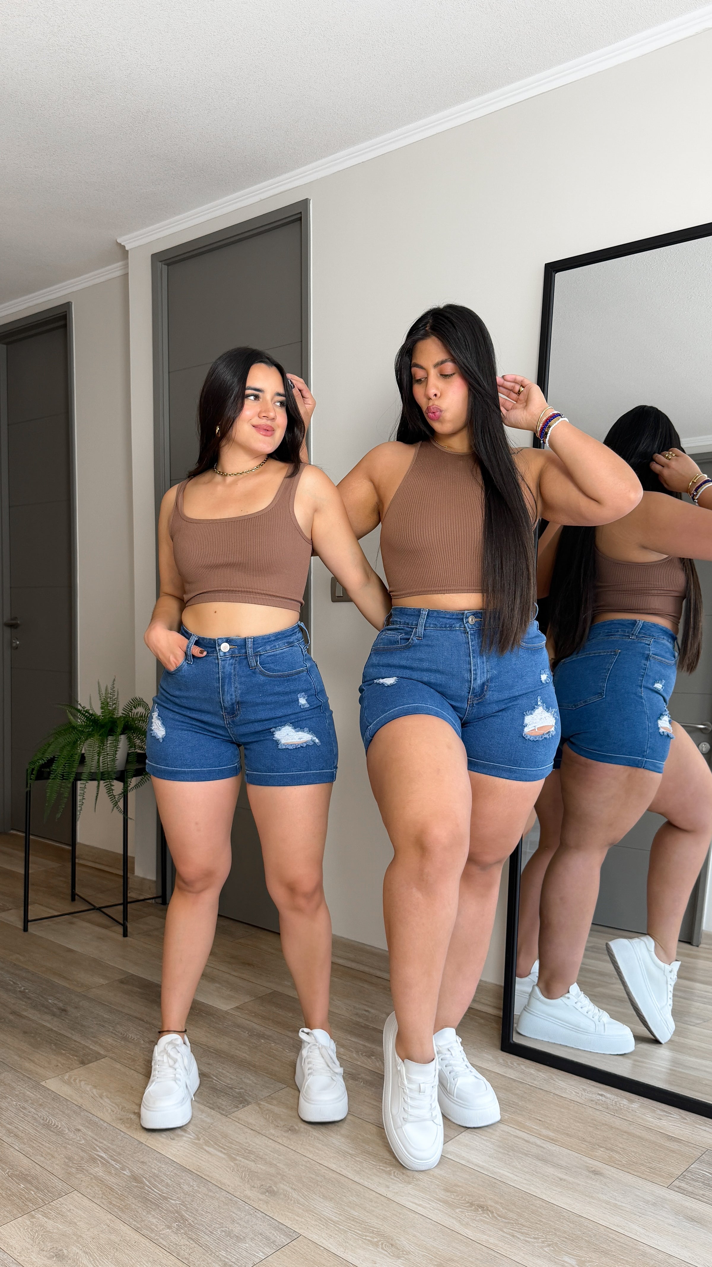 SHORT DESTROYED AZUL