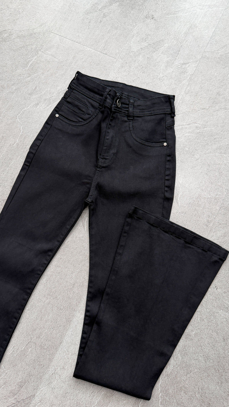 FLARE BÁSICO NEGRO FOR3T