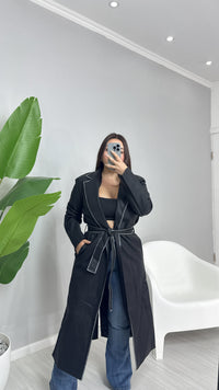 ABRIGO TRENCH KARDASHIAN