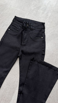 FLARE BÁSICO NEGRO FOR3T