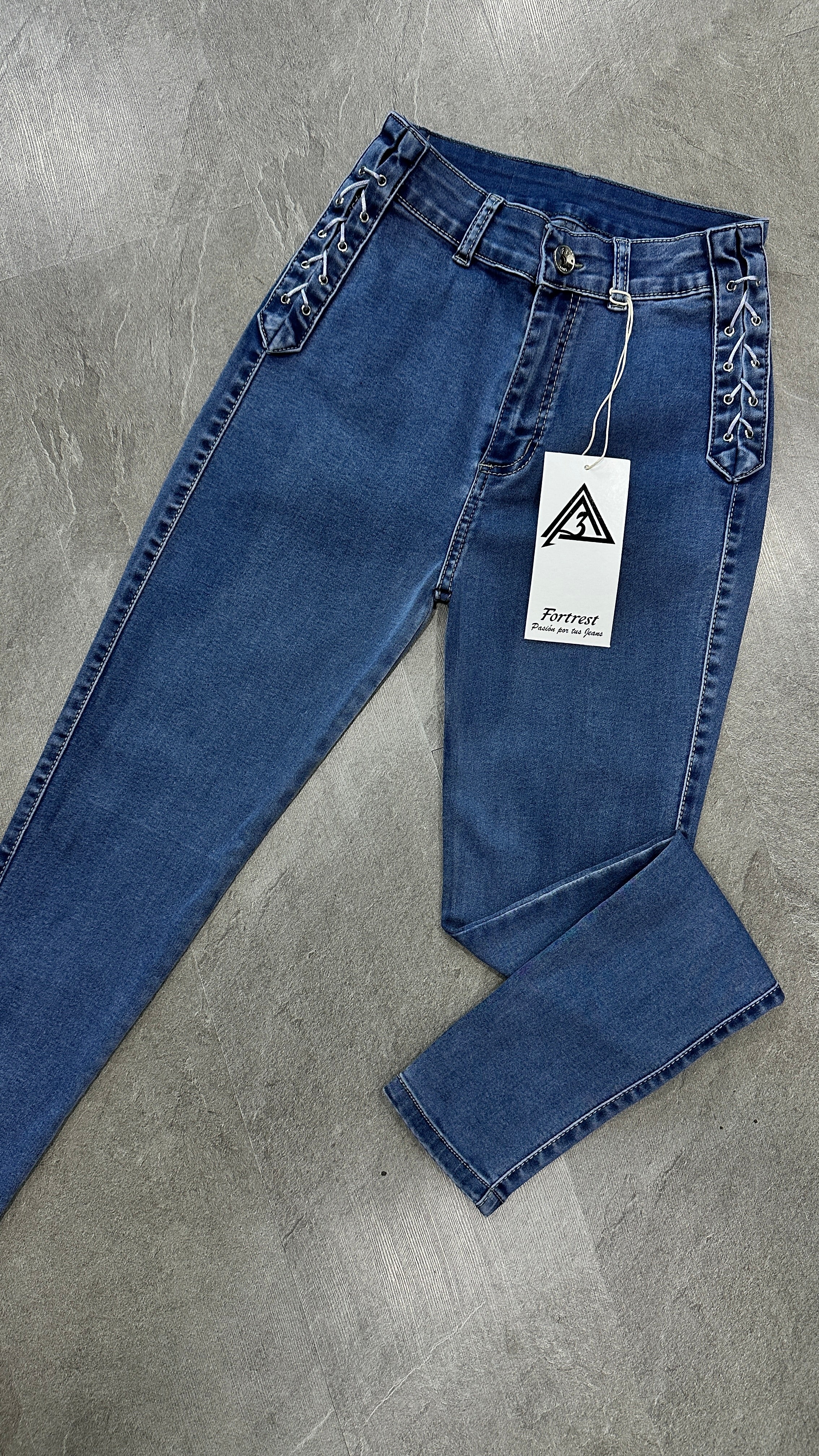 SKINNY TRENZADO SKY BLUE