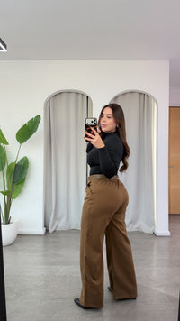 PANTALÓN SASTRERO CINTURÓN PAÑO