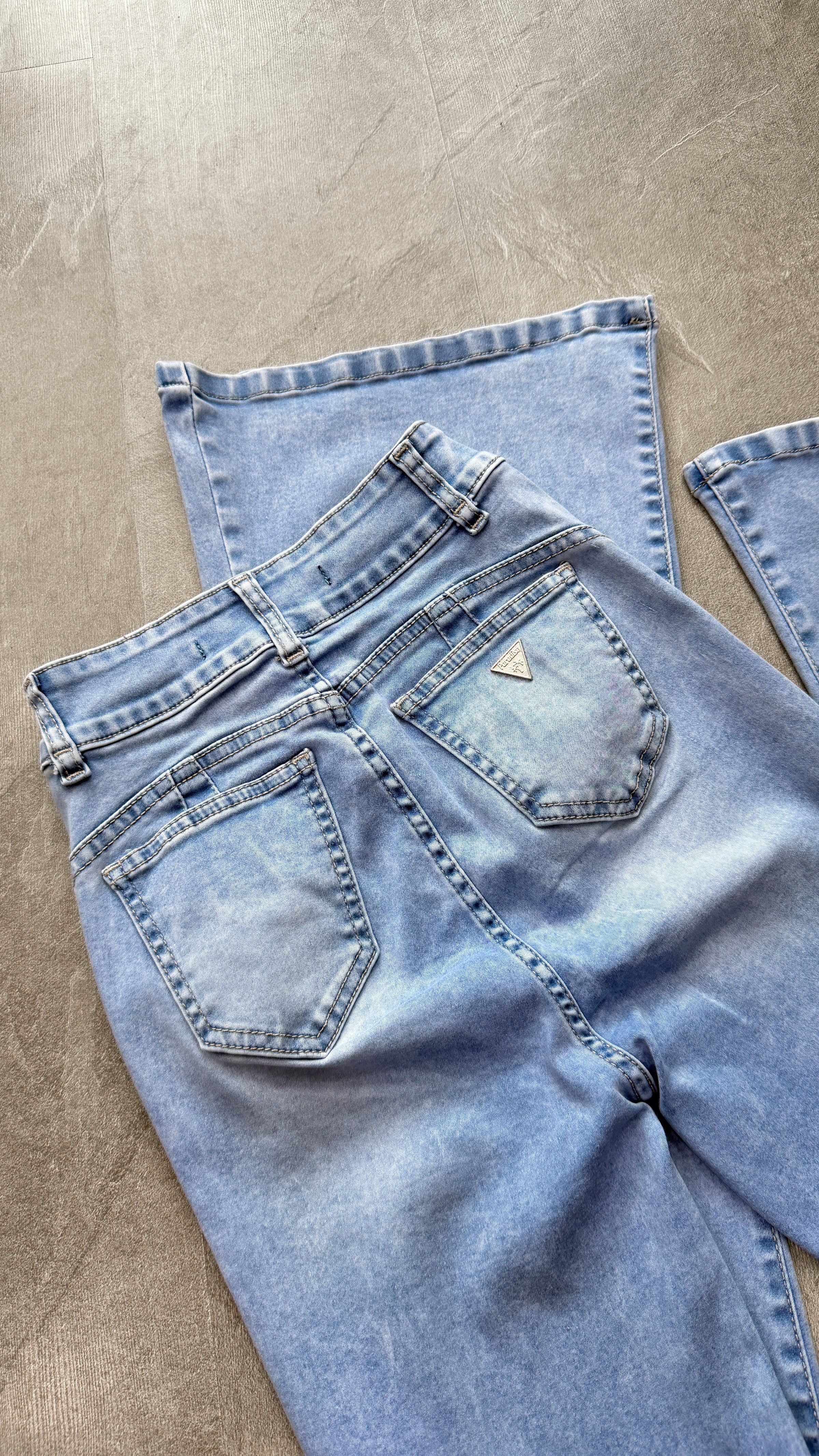 JEANS FLARE CELESTE CLARO PARADISE