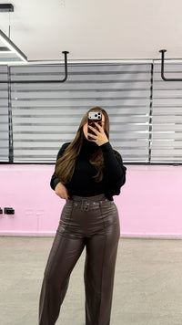 PANTALÓN ECO CUERO CINTURÓN
