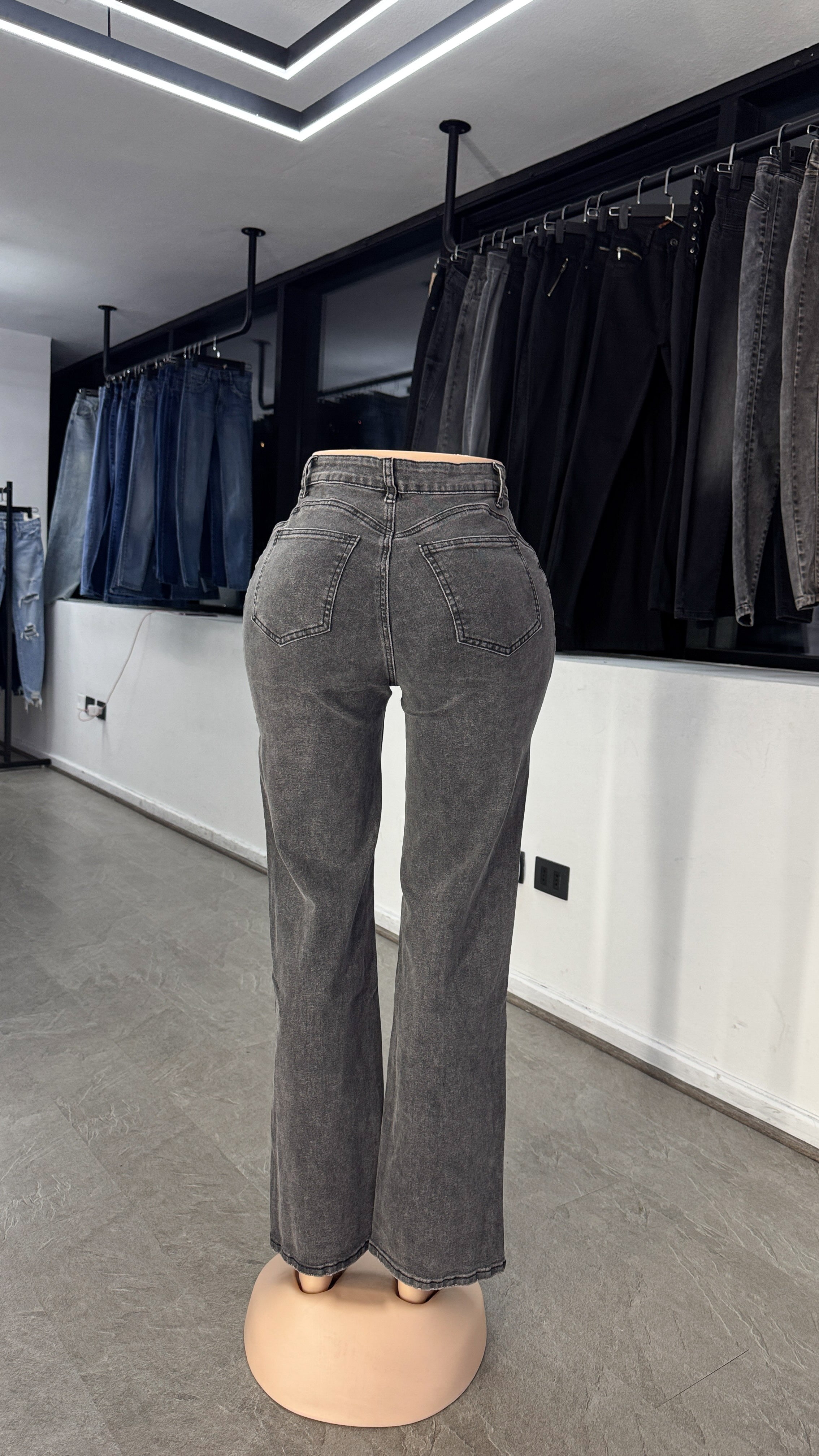JEANS ASIMÉTRICO BLACK