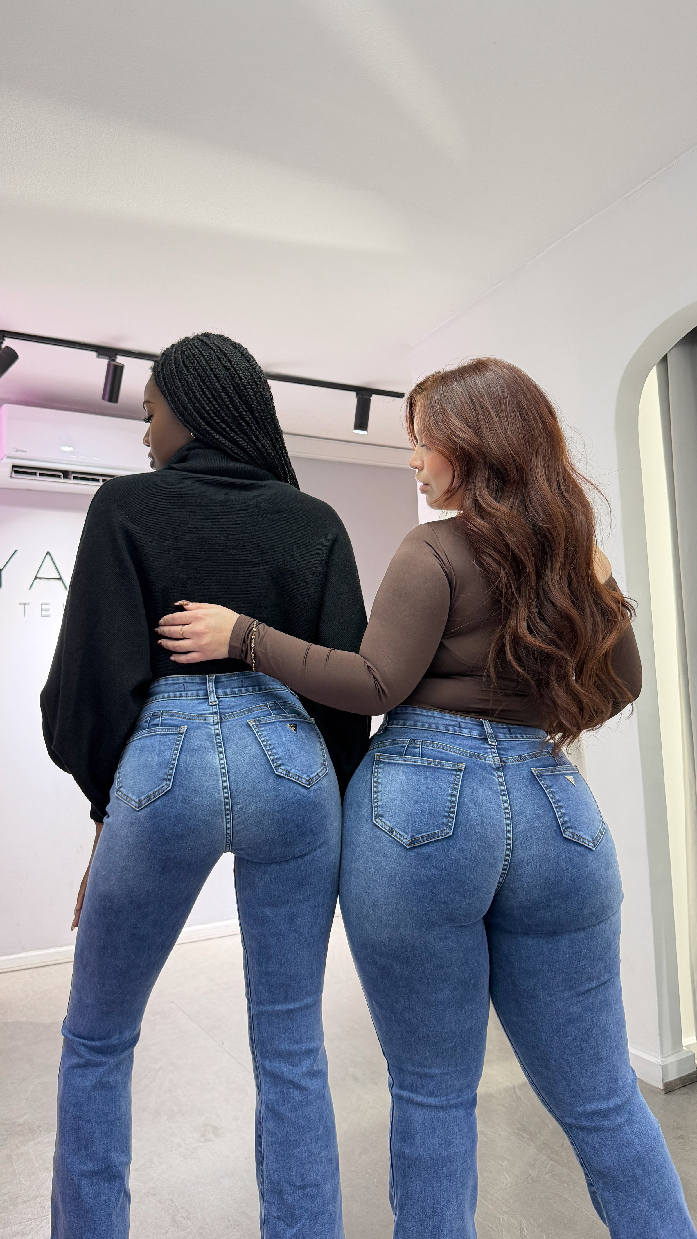 JEANS FLARE AZUL (PARADISE)