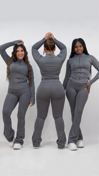 SET CURVY FLARE SPORT (gris)