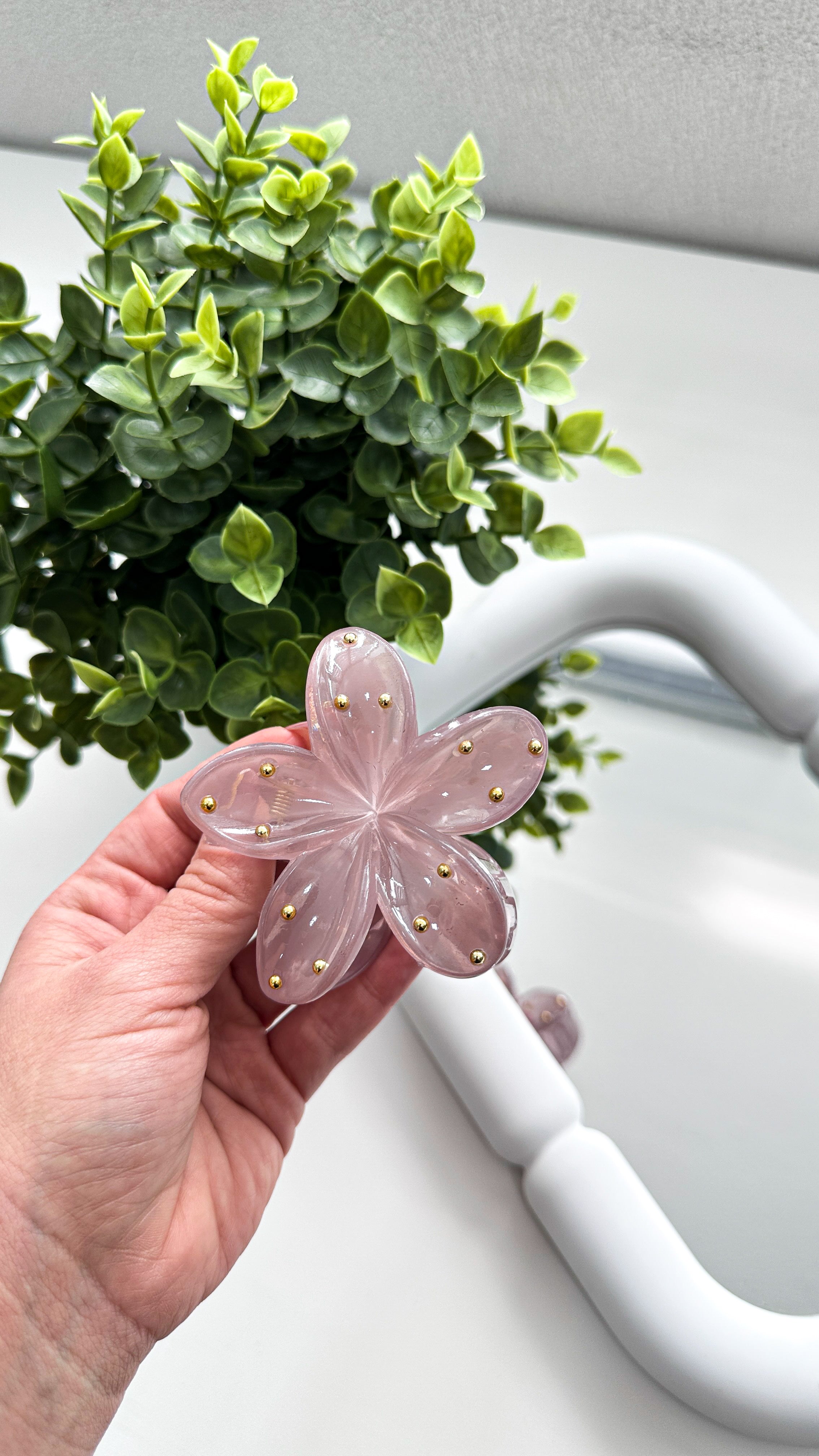 PINCHE FLORES BRILLOS