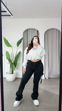 JEANS FLARE CARGO NEGRO