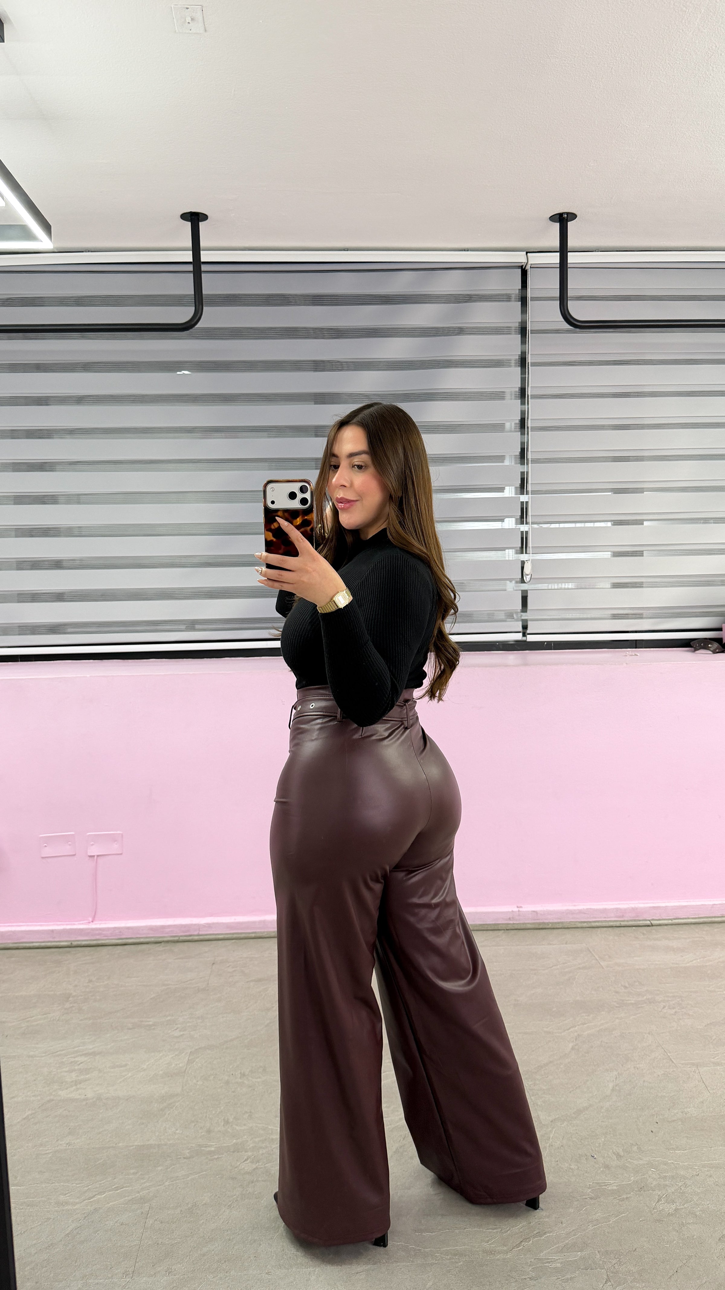 PANTALÓN ECO CUERO CINTURÓN