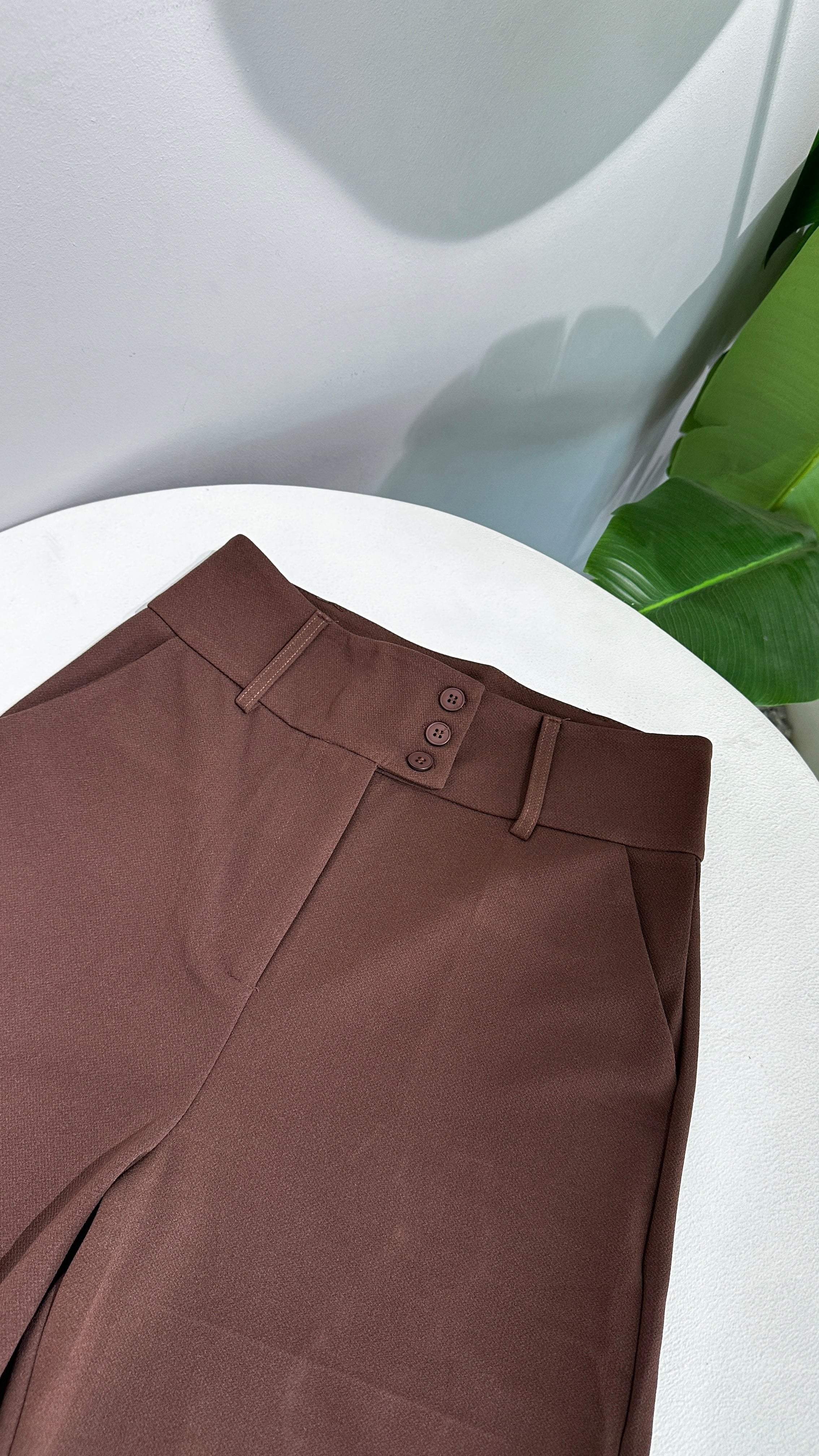 PANTALÓN LUCY PRETINA ANCHA 3 BOTONES!