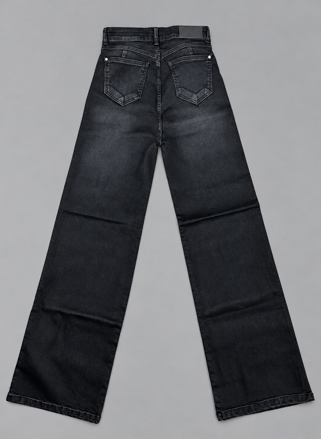 WIDE LEG NEGRO FOCALIZADO FOR3T